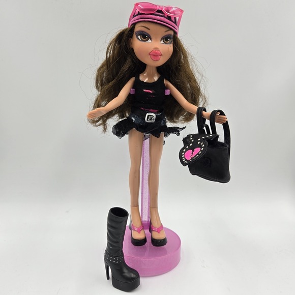 Mga Other - VTG 2005 Bratz Treasures Collection Yasmin Pirate Doll Outfit Shoes Bag Glasses+